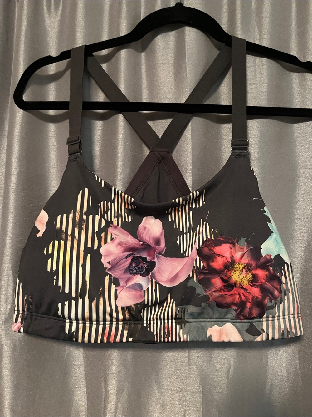 CALIA by Carrie Underwood Black Floral Strappy Sports Bra